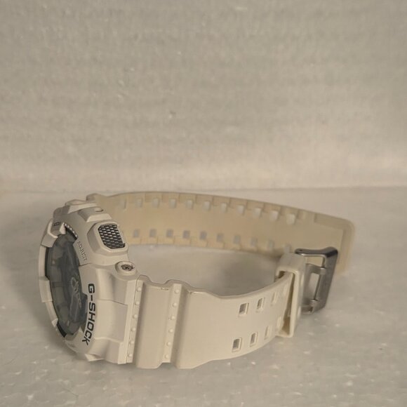 Casio G Shock NWOT condition Matte white - Picture 9 of 11